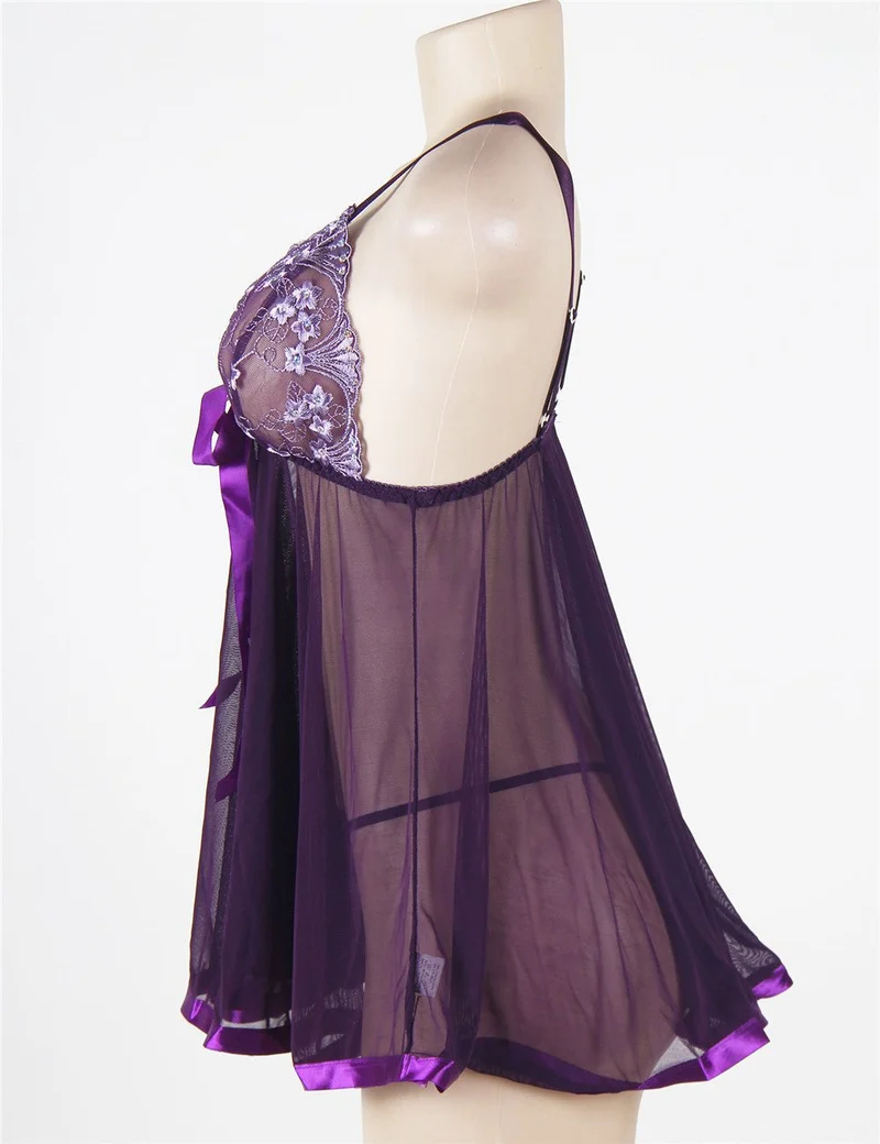 Set aus dunkelviolettem, paillettenbesticktem Mesh-Babydoll und String