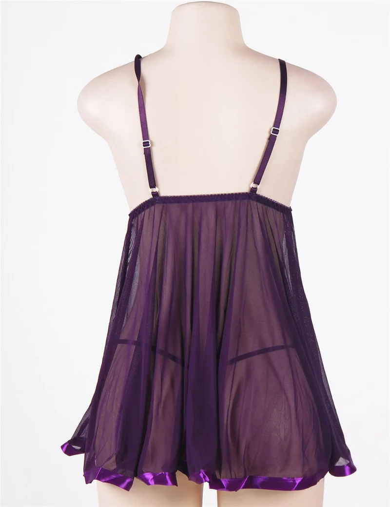 Set aus dunkelviolettem, paillettenbesticktem Mesh-Babydoll und String