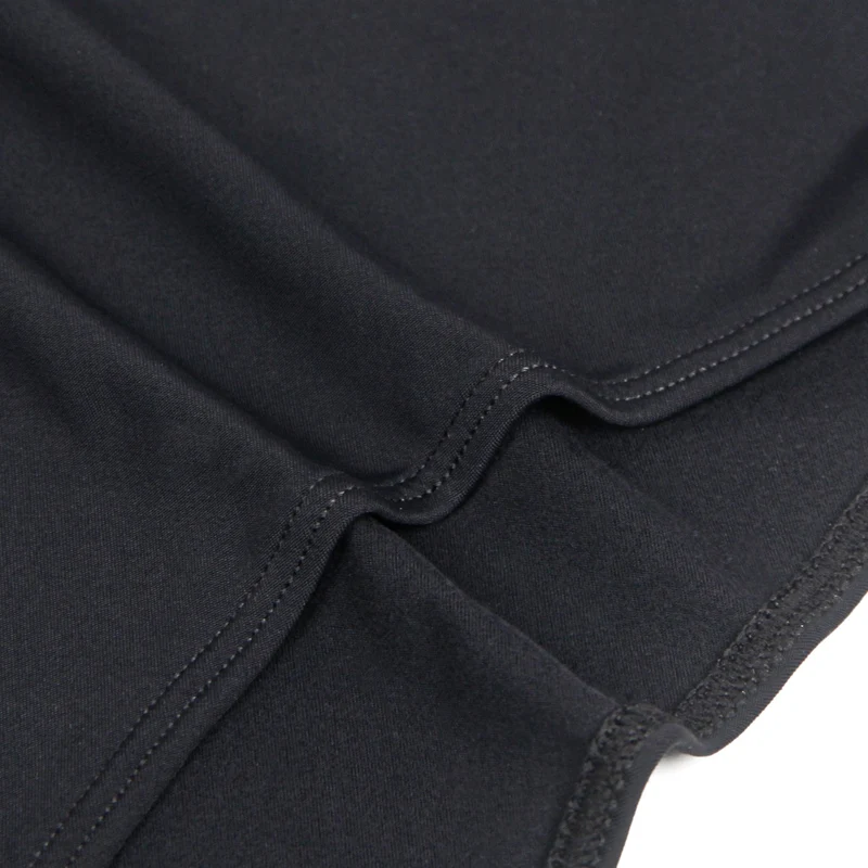 Schwarzer Langarmbody – Hohlärmel mit Strassbesatz und gebürstetem Nylon
