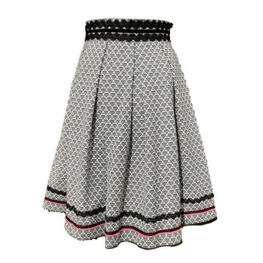 Rock Pia in schwarz/weiss