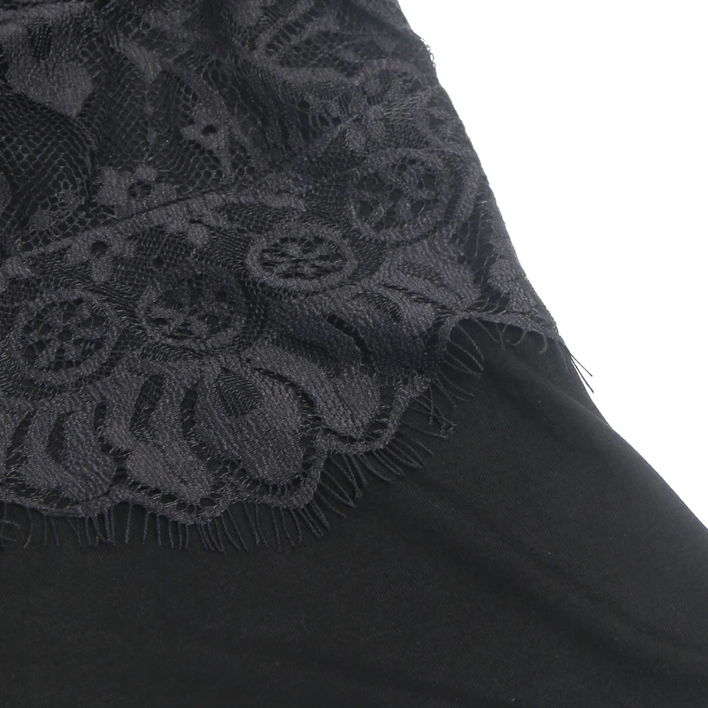 Schwarzer ärmelloser Body – Brustpartie mit Wimpernspitze, Rückenpartie mit Perlmuttknöpfen und Netzgewebe.