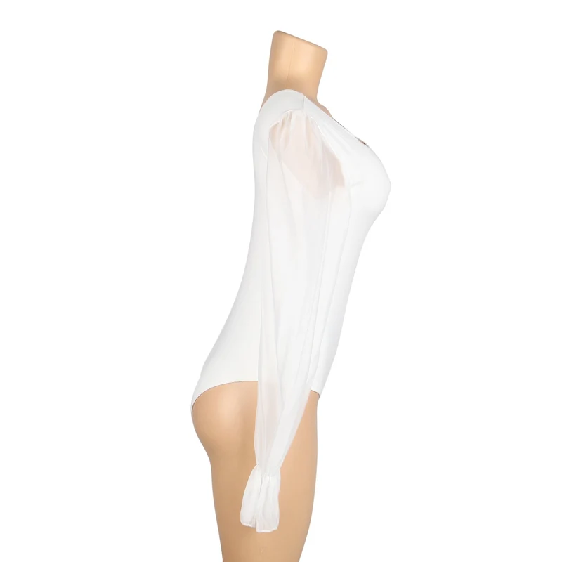 Weißer Chiffon-Body mit Puffärmeln, eckigem Ausschnitt und Druckknöpfen im Schritt