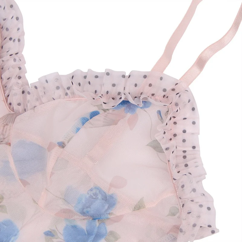 Blaues, bedrucktes Babydoll aus Mesh mit Rüschen und gepunkteten Cups, verstellbaren Trägern und passendem String-Set