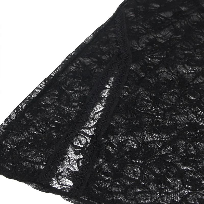 Schwarzes Babydoll aus Spitze mit Bügeln, herzförmigem Spitzen-Seitenschlitz und verstellbarem Rückenverschluss