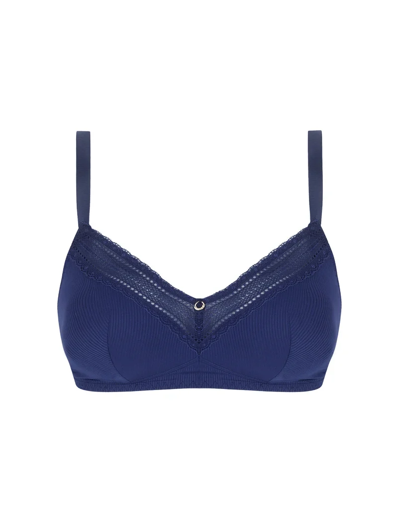 Antigel von Lise Charmel – En Mode Yoga Supporting Wireless Triangle Bleu Yoga