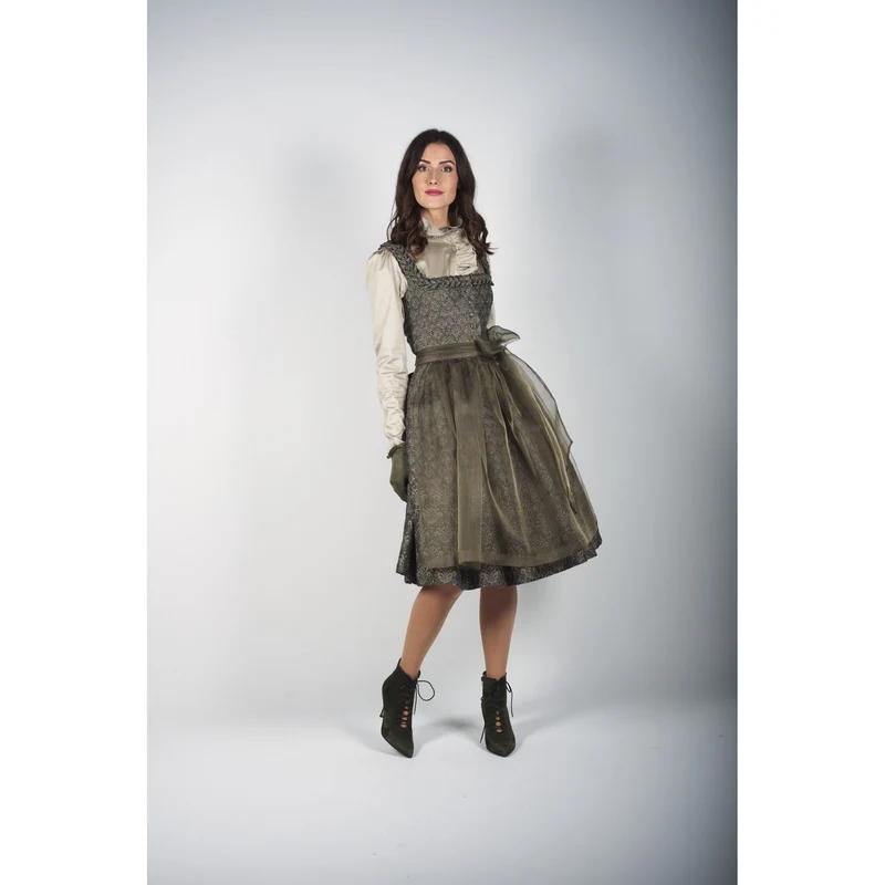 Kleid in bronze