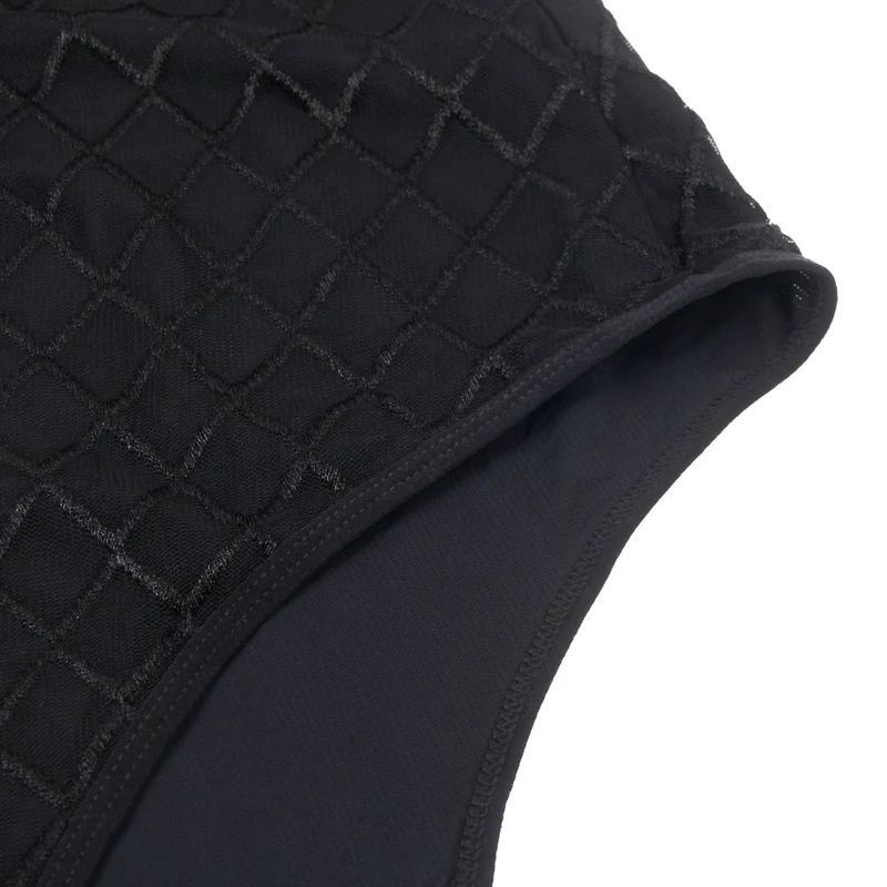 Schwarzer, hochgeschlossener Body aus Diamant-Mesh mit Ausschnitt am Rücken, runden Knopfdetails, Schwimmfutter und Druckknöpfen im Schritt