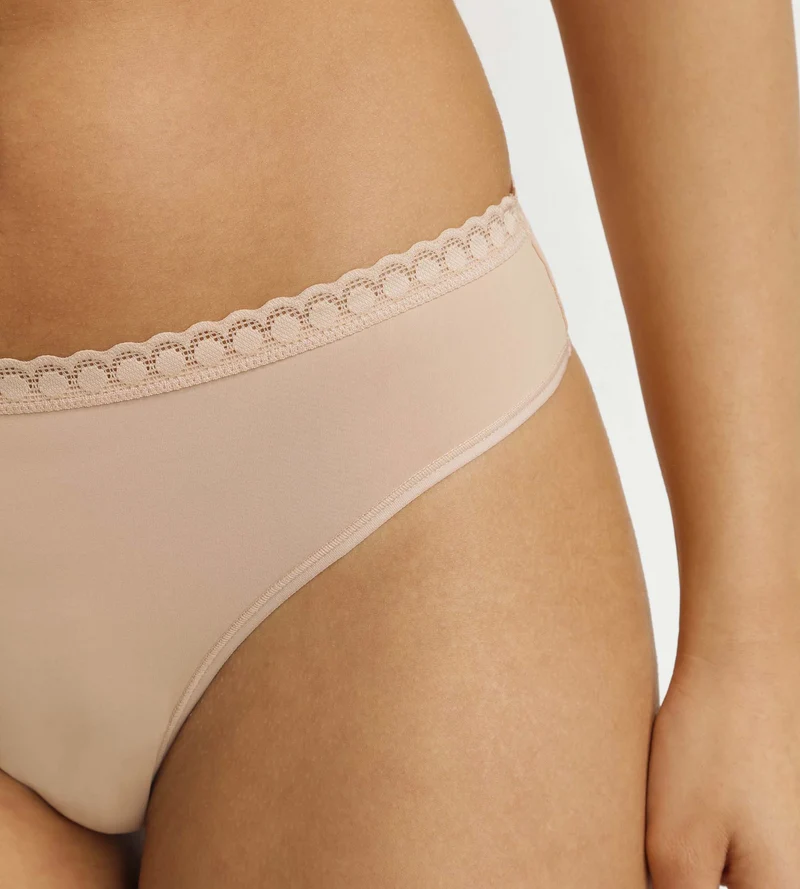 Damen-String mit Spitze Nude Daily Micro