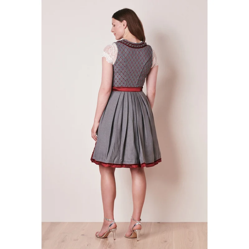 Dirndl Poppy in bordeaux by Victoria Swarovski