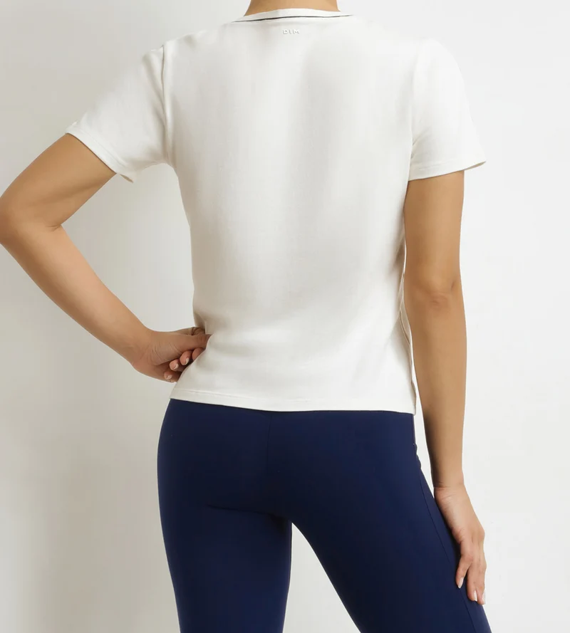 Dim Move thermoregulierendes Damen-Sport-T-Shirt aus Jersey in Ecru