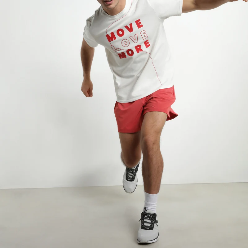 Dim Move Herren-Sportshorts aus luftigem Material in Rot