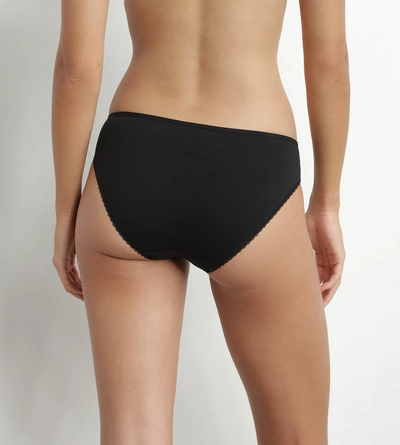 Schwarzer Mikrofaser–Slip mit Tülleinsätzen – Generous