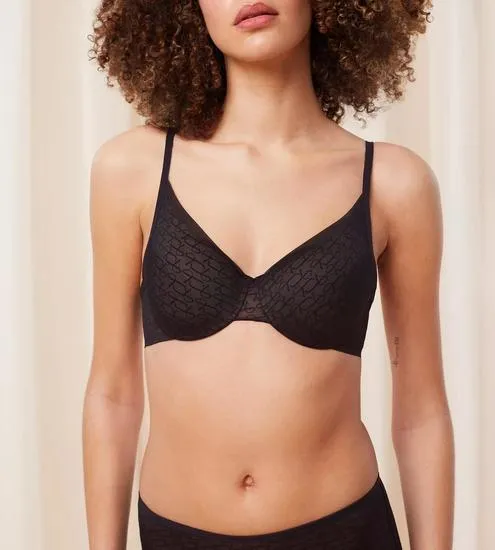 Triumph Signature Sheer Bügel-BH mit Halbschale und Einlage schwarz