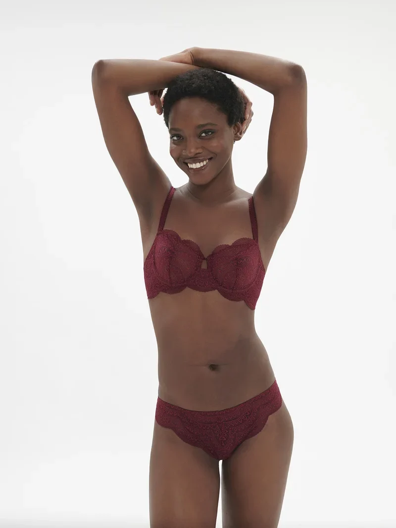 Simone Perele - Karma Demi Cup BH Spinellrot
