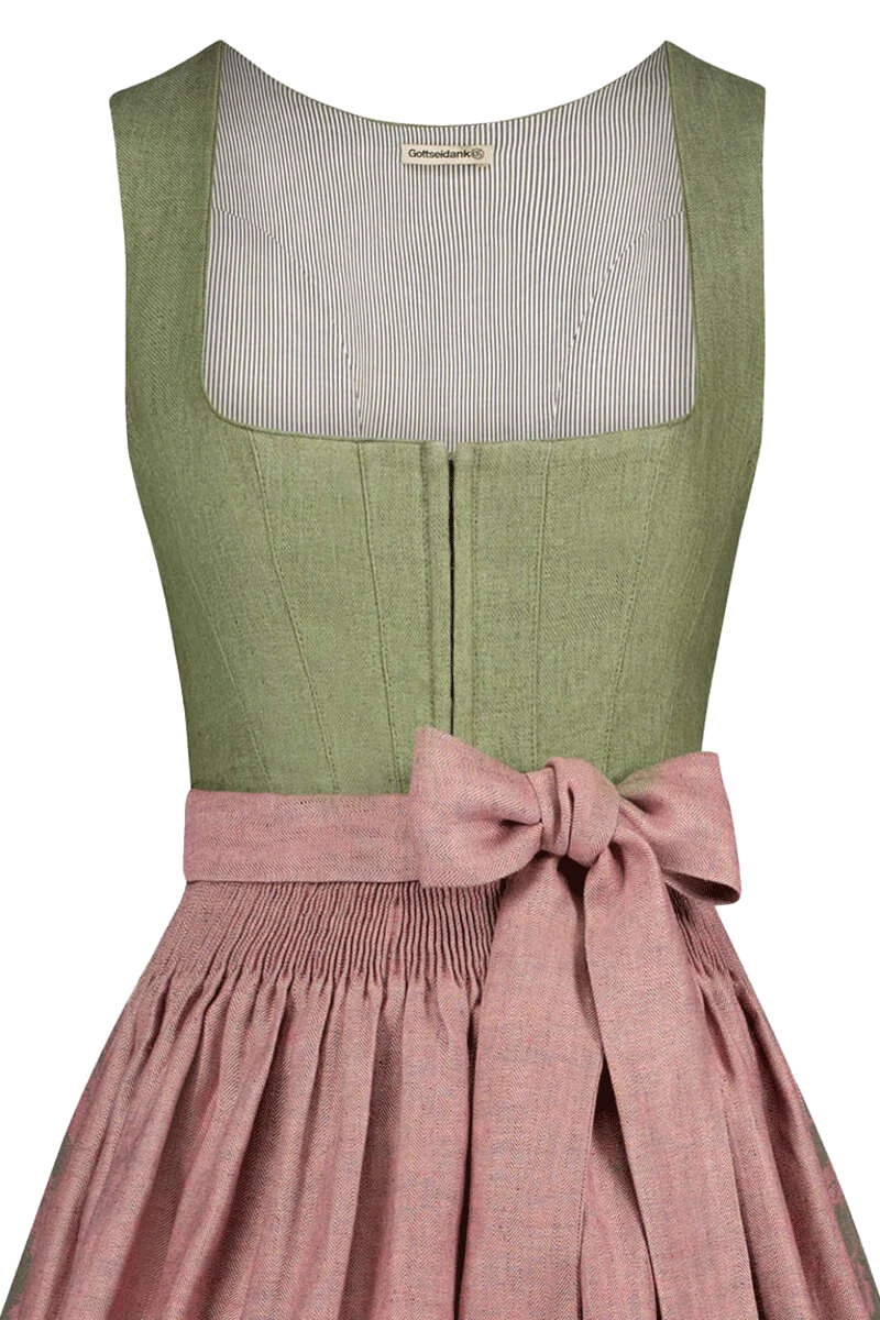 Dirndl mit Hakenverschluss