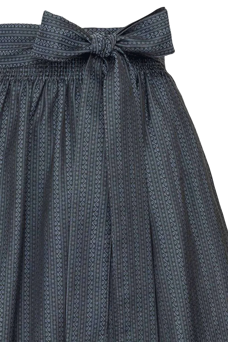 Dirndlschürze mit Blumenrankmuster