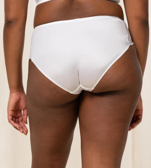 Triumph Modern Finesse Tai