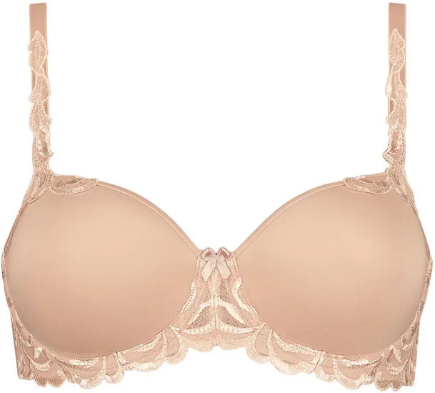 Triumph Modern Finesse mit Formbügel und Einlage beige