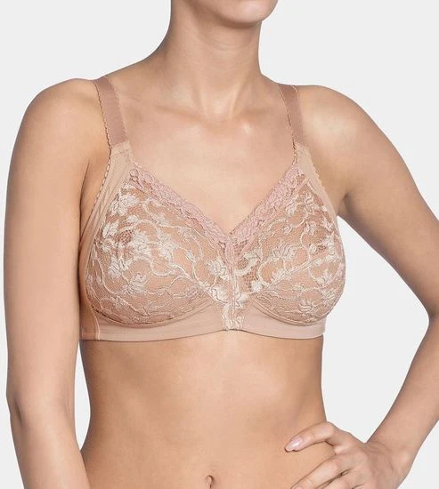 Triumph Delicate Doreen Mittelträger-BH / Full-Cup