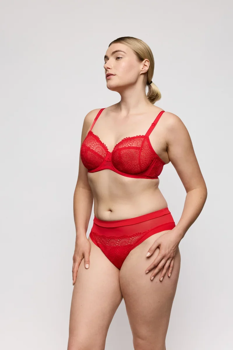PrimaDonna - Sophora Full Cup BH True Red