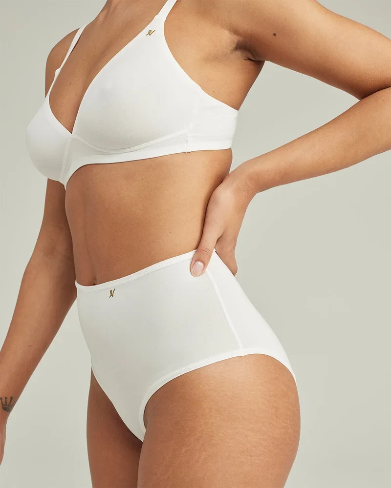 Nudea - Stretch-Slip mit hohem Bund, Weiß