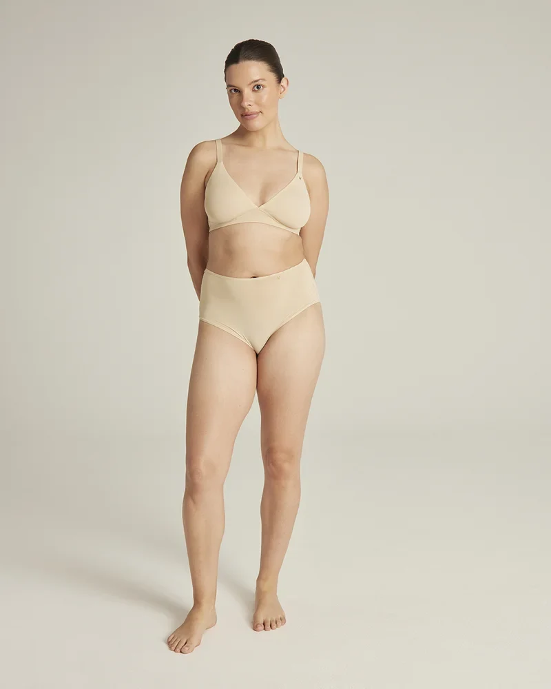 Nudea - Stretch-Slip mit hohem Bund, hellbraun