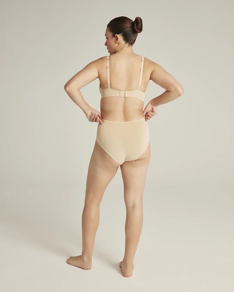 Nudea - Stretch-Slip mit hohem Bund, hellbraun