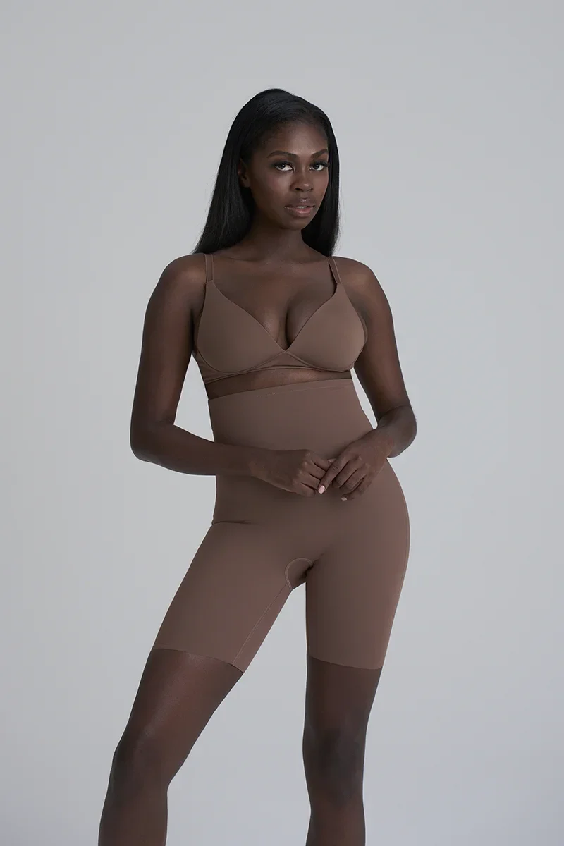 ByeBra – Formgebende Unterwäsche (Starker Halt) Formgebende High-Waist-Shorts in Kakao