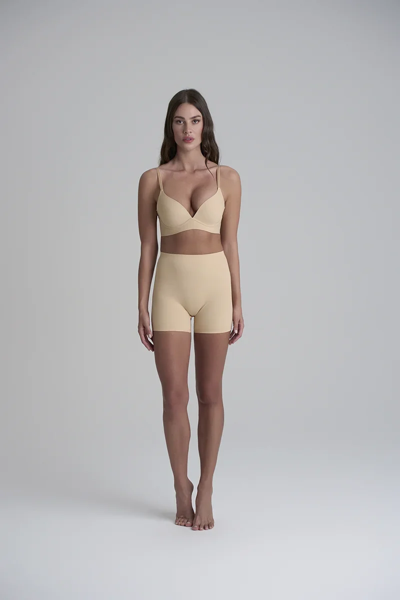 ByeBra – Unsichtbare Shapewear mit leichter Stützwirkung, unsichtbarer Shorty, Beige