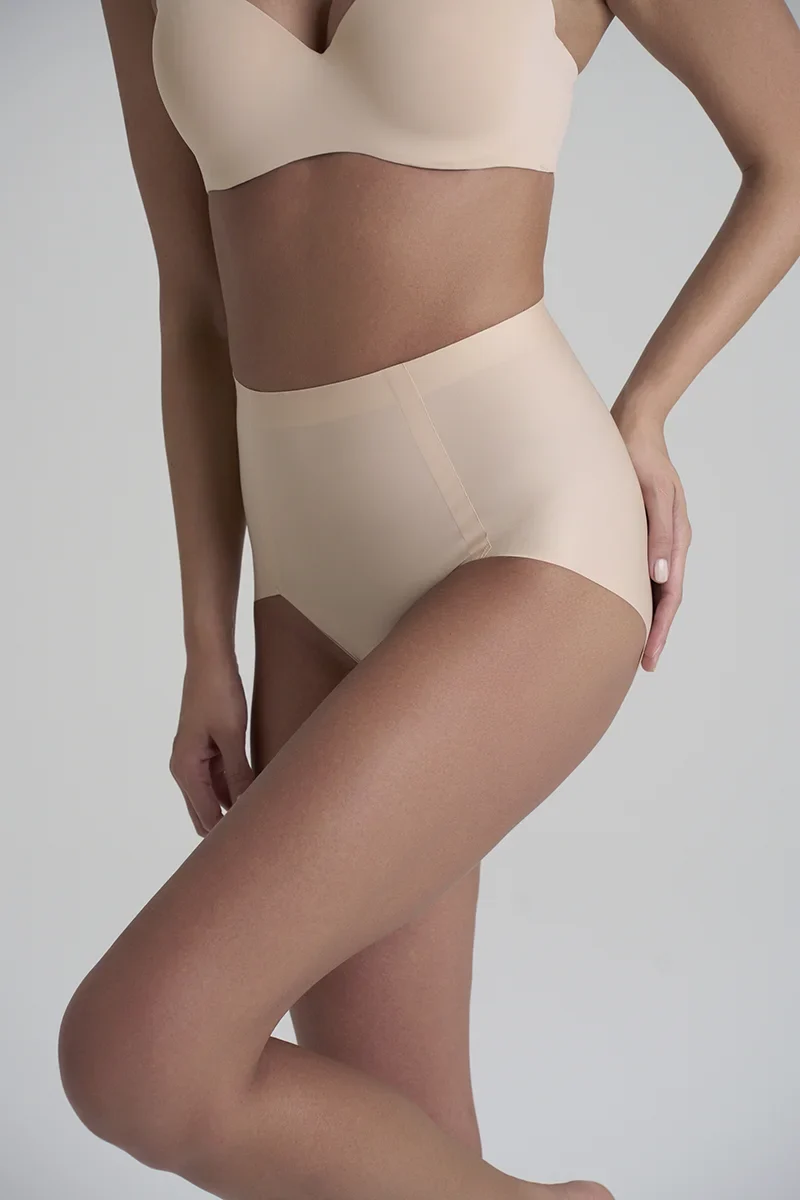 ByeBra – Smooth Essentials (mittlere Stützkraft) Slip mit mittelhohem Bund, 2er-Pack, Beige