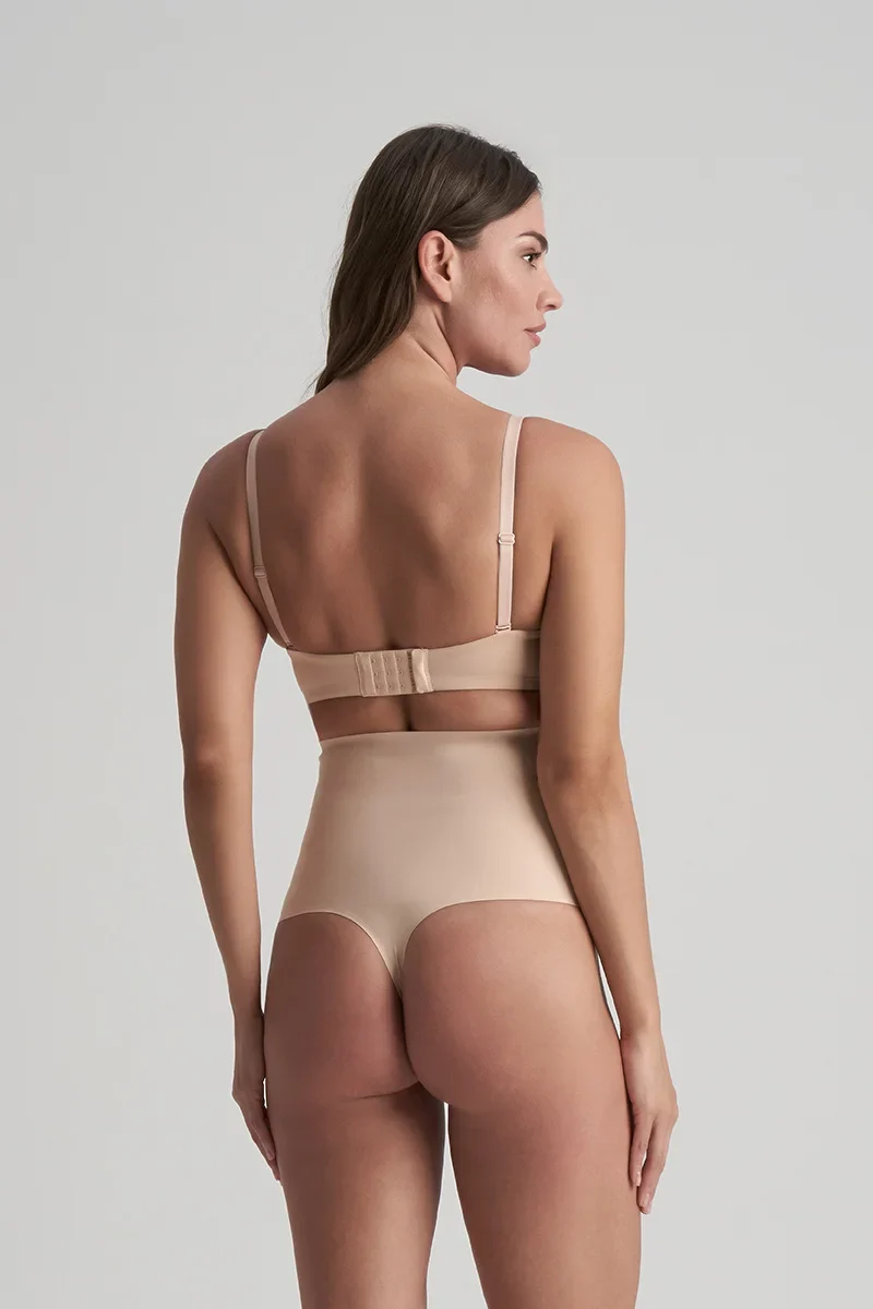 ByeBra – Taillenformende Shapewear (Extra starker Halt) Taillenformender High-Waist-Tanga Beige