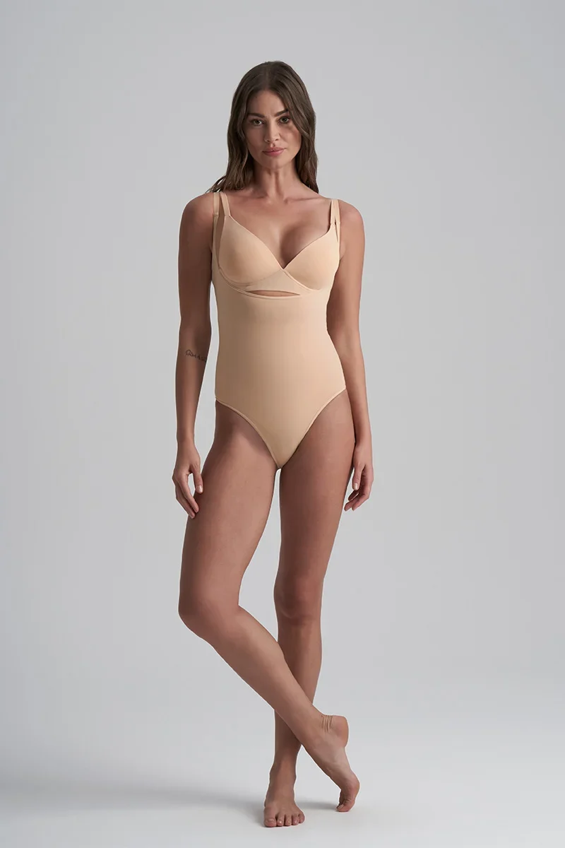 ByeBra – Nahtlose Shapewear (Starker Halt) Weicher Body mit offenem Brustbereich Beige