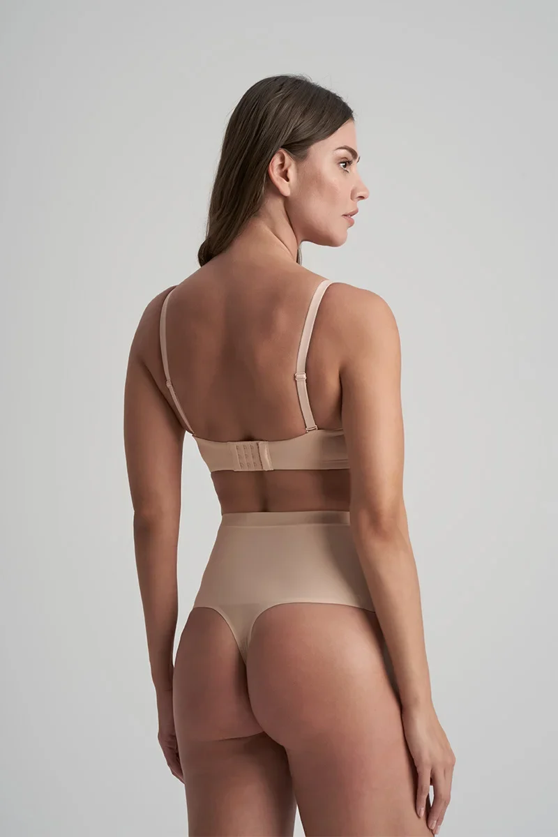 ByeBra – Taillenformende Shapewear (Extra starker Halt) Taillenformender String mit mittelhohem Bund, Beige