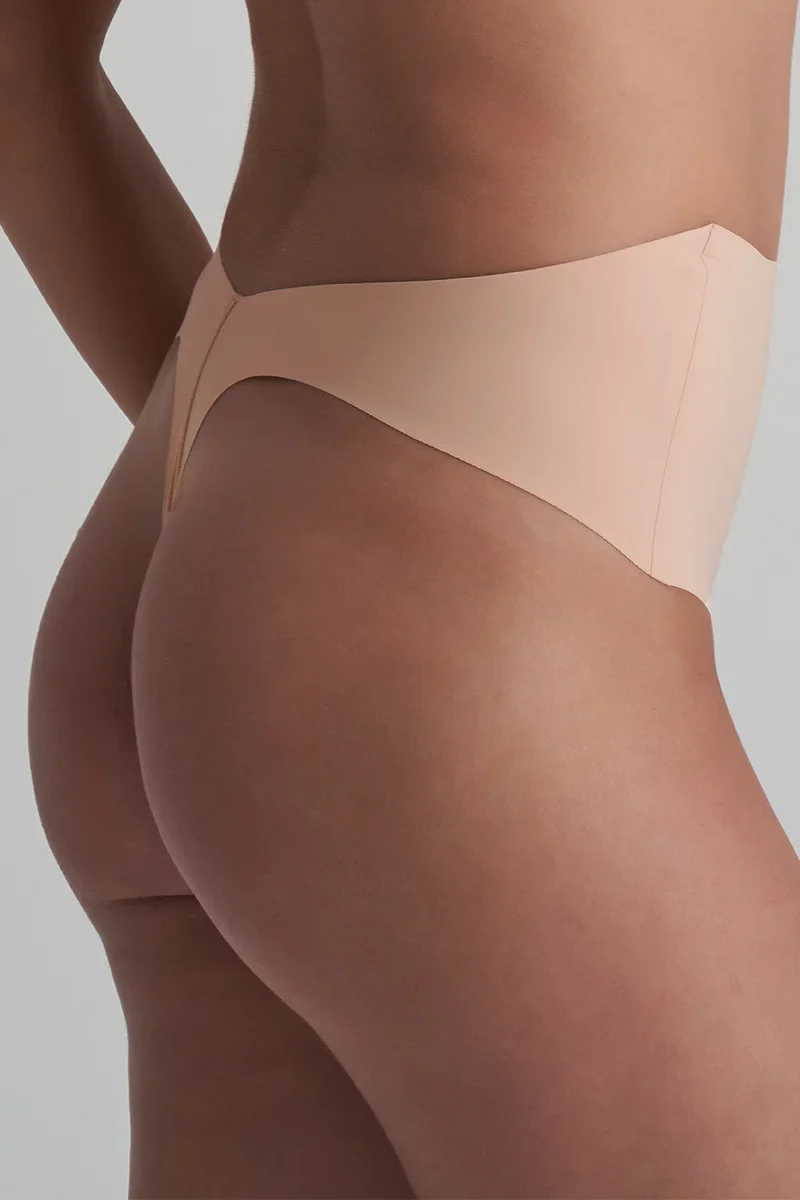 ByeBra – Shapewear mit tiefem Rückenausschnitt (leichte Stütze), String-Tanga mit niedrigem Rückenausschnitt und mittelhohem Bund, Beige