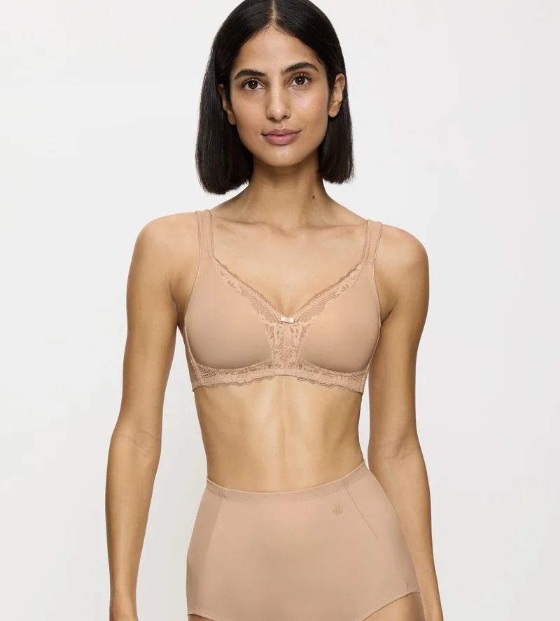 Triumph – Moderner bügelloser BH aus Spitze und Baumwolle, neutrales Beige