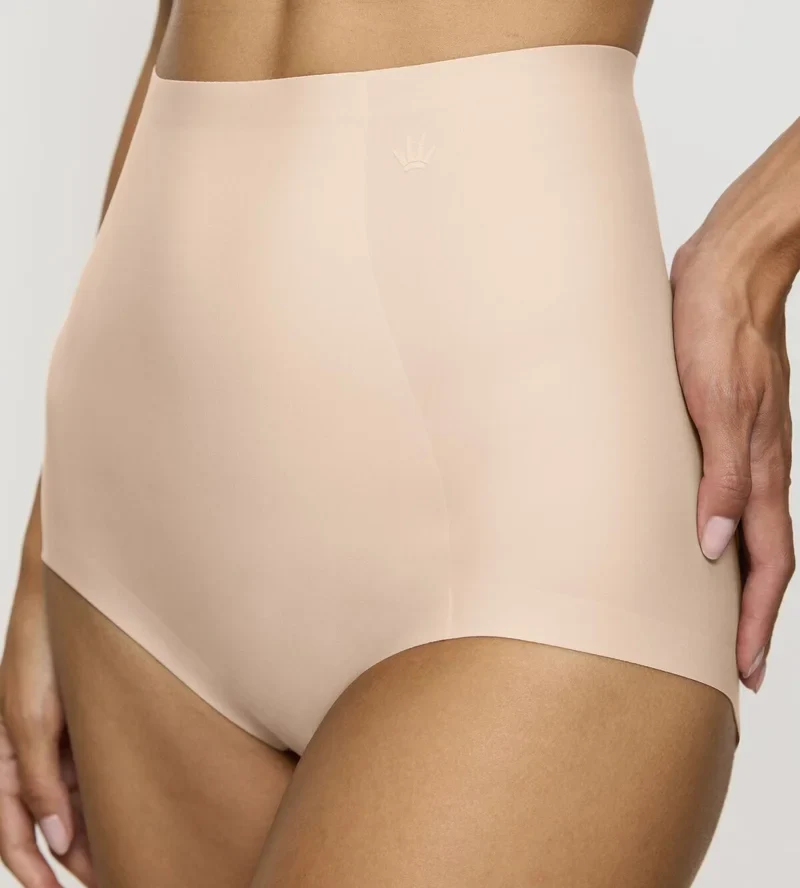 Triumph – Medium Shaping Series Highwaist Panty Nude Beige