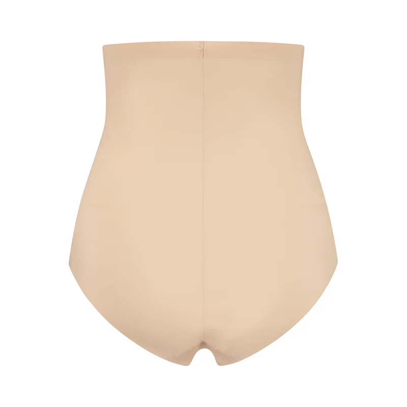 ByeBra – Smooth Essentials (mittlere Stützkraft) High Waist Slip Beige