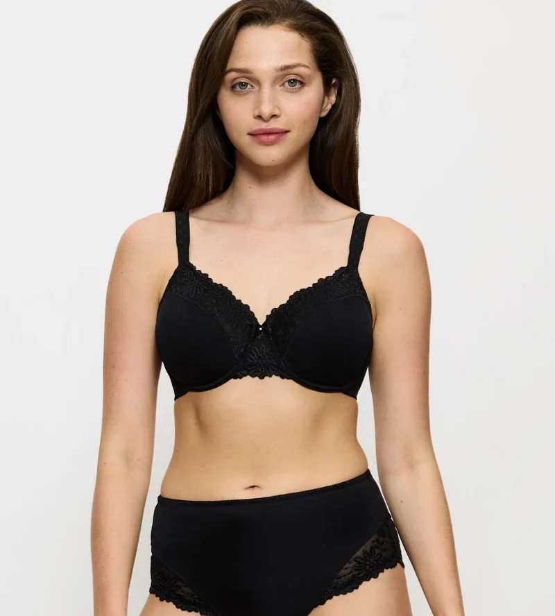 Triumph - Ladyform Minimizer-BH mit vorgeformten Cups, Schwarz