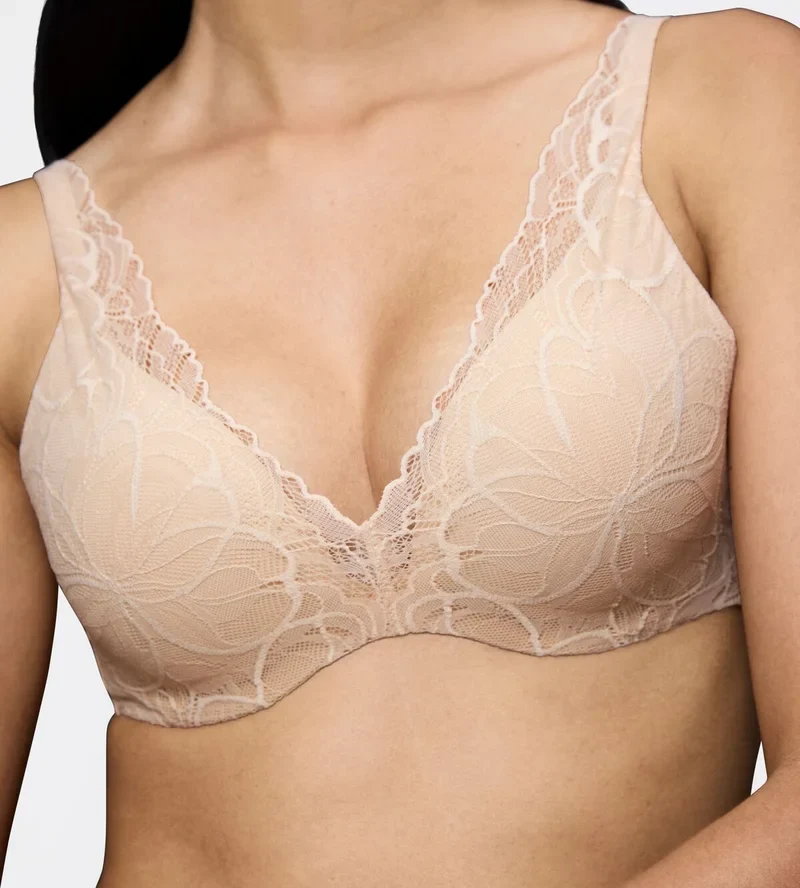 Triumph – Body Make-Up Essentials Illusion Spitzen-BH mit Polsterung, Nude Beige
