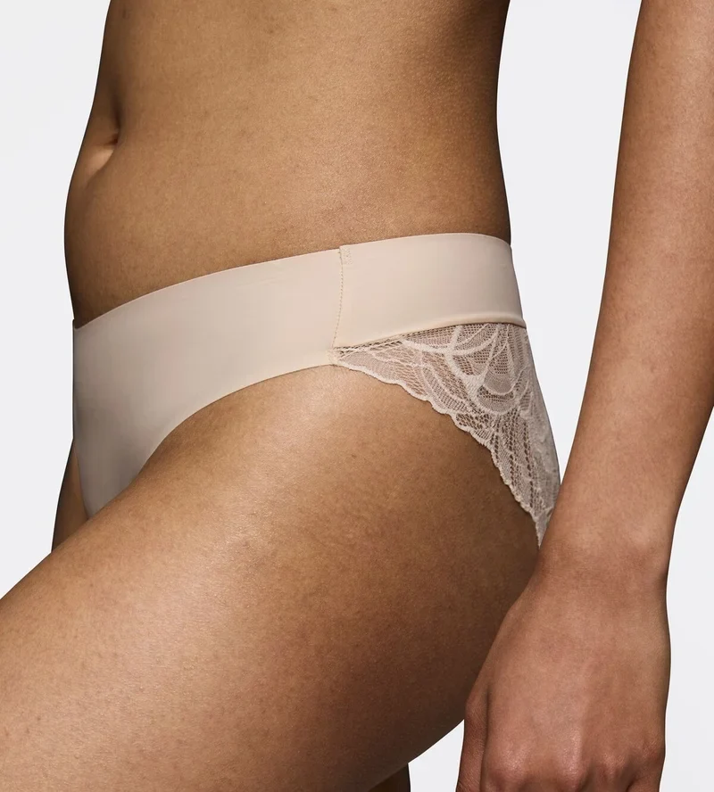 Triumph – Body Make-Up Essentials Illusion Lace Highleg Tai Brief Nude Beige