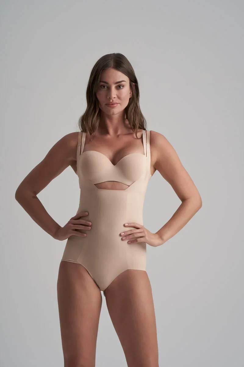 ByeBra – Smooth Essentials Body (mittlere Stützkraft) Beige