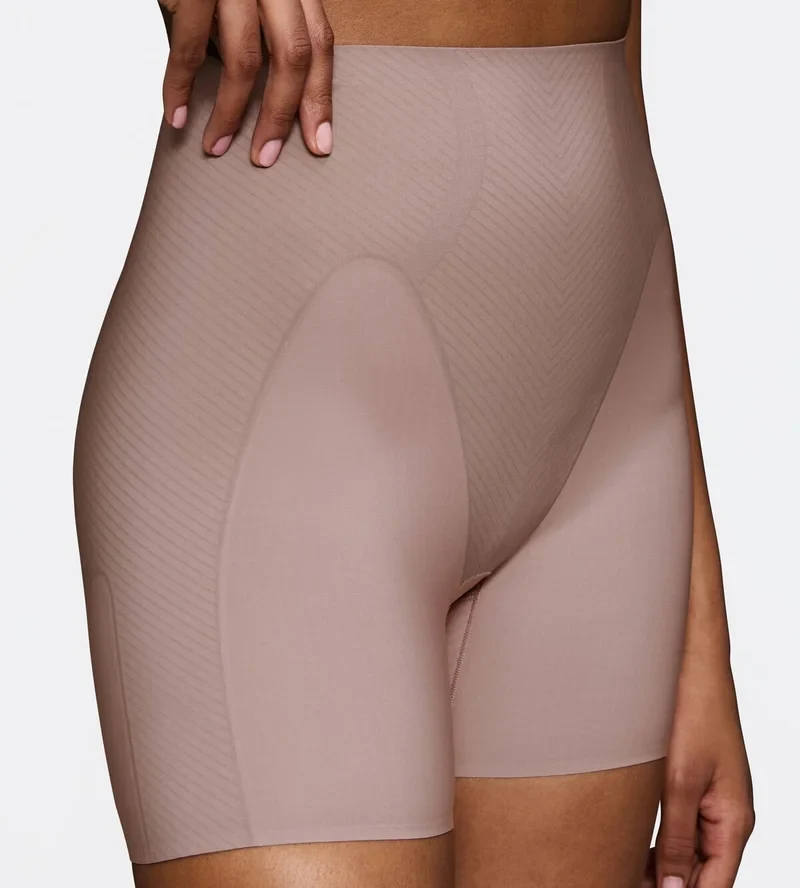Triumph – Body Make-Up Essentials Illusion Curve High Waist Short Chocolate Mousse