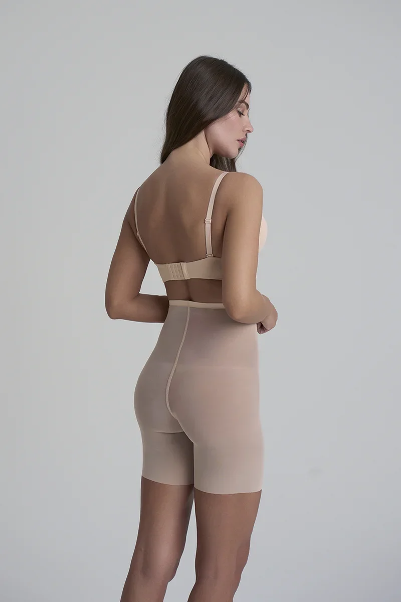 ByeBra – Formgebende Tüll-Shapewear mit mittlerem Halt, hochtailliert, kurz, beige
