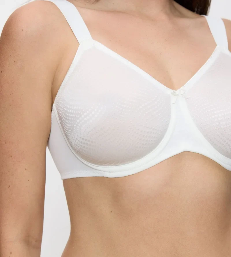 Triumph - Essential Minimizer Moulded Bra Vanille