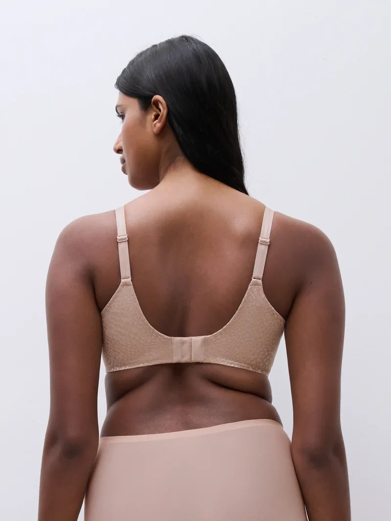 Chantelle - Magique Covering Moulded Bra Altrosa