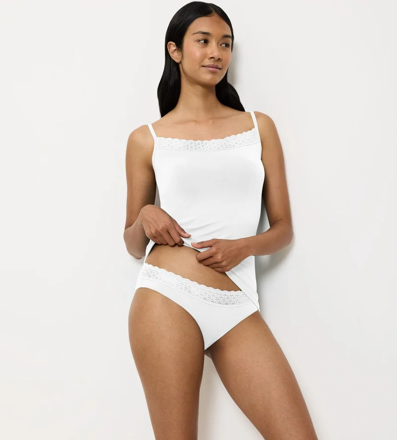 Triumph – Feel Of Modal Spaghetti Top Weiß