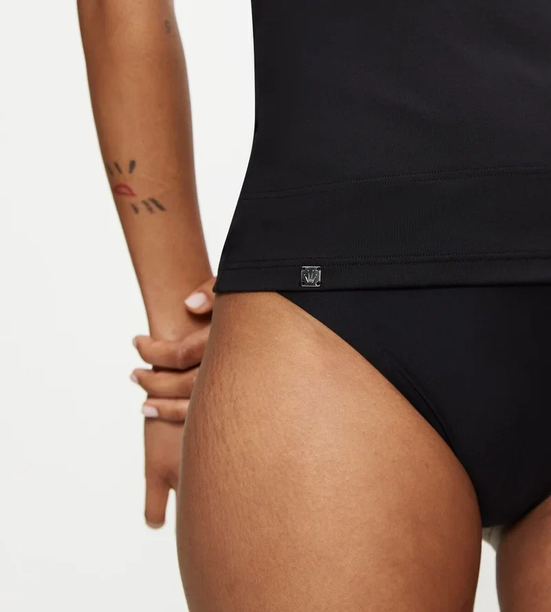 Triumph – Trendy Sensation Taillenformendes Hemd Schwarz