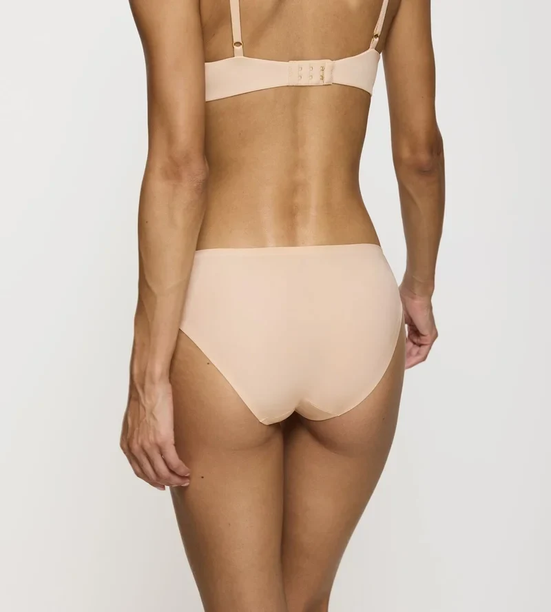 Triumph – Body Make-Up Essentials Tai Brief Nude Beige