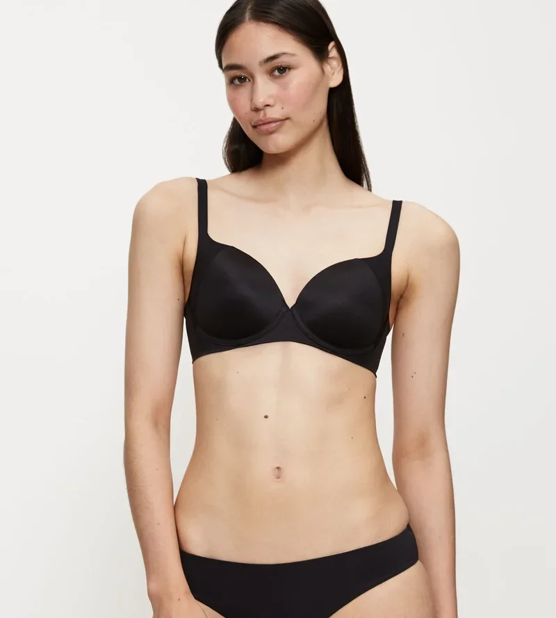 Triumph – Body Make-Up Essentials Soft Touch Leicht gepolsterter BH Schwarz