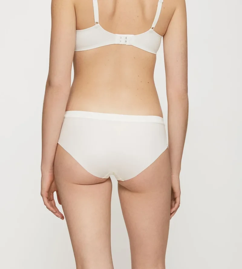 Triumph – Body Make-up Essentials Soft Touch Hipster Vanille